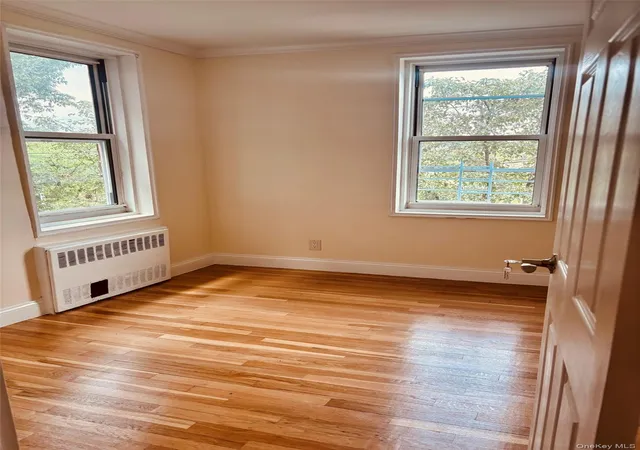 Listing Photo 2 - Condo for sale in building located at 1304 Midland Ave, Yonkers, NY 10701 - Unit #A43