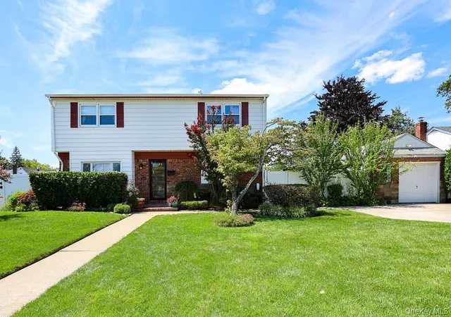 Photo 1 of Sale Pending at 844 Hemlock St, Hempstead, NY 11010 | MLS# 1035571 | Listing updated on 2026-08-19