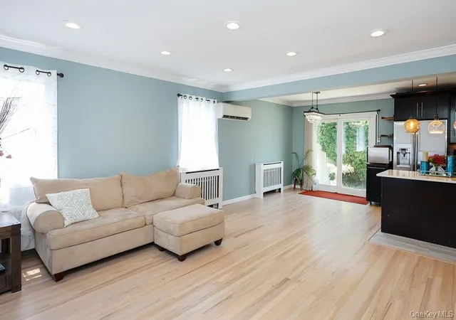 Photo 3 of Sale Pending at 844 Hemlock St, Hempstead, NY 11010 | MLS# 1035571 | Listing updated on 2026-08-19
