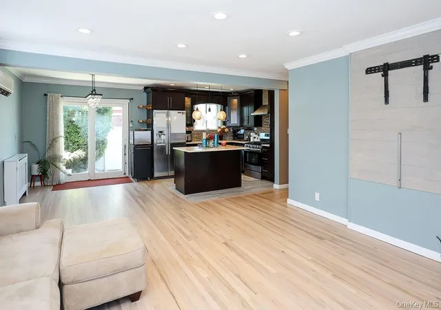 Photo 4 of Sale Pending at 844 Hemlock St, Hempstead, NY 11010 | MLS# 1035571 | Listing updated on 2026-08-19