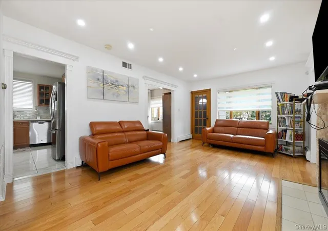 Photo 1 of Single family home for sale at 351 Hewlett Pkwy, Hempstead, NY 11557 | MLS# 1035584 | Listing updated on 2026-09-04