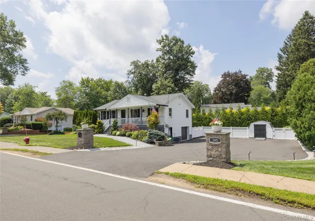 Photo 3 of Single family home for sale at 395 Ehrhardt Rd, Orangetown, NY 10965 | MLS# 1035587 | Listing updated on 2026-09-06