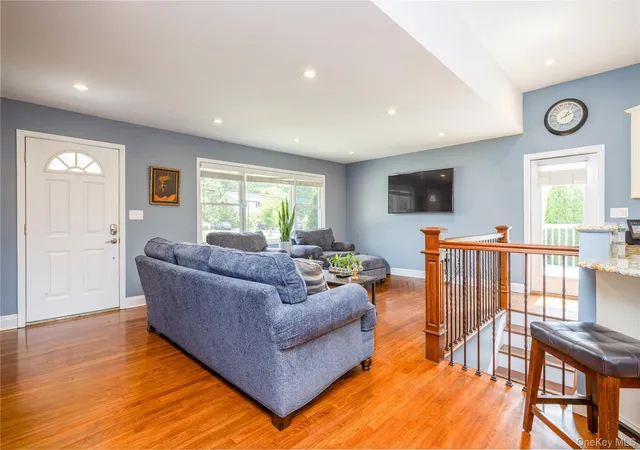 Photo 4 of Single family home for sale at 395 Ehrhardt Rd, Orangetown, NY 10965 | MLS# 1035587 | Listing updated on 2026-10-03