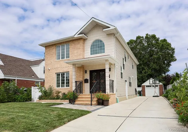 Photo 2 of Single family home for sale at 42 Celler Ave, North Hempstead, NY 11540 | MLS# 1035629 | Listing updated on 2026-10-08
