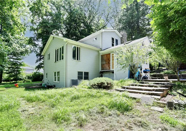 Photo 2 of Single family home for sale at 19 Farview Ter, Ramapo, NY 10901 | MLS# 1035646 | Listing updated on 2026-10-06