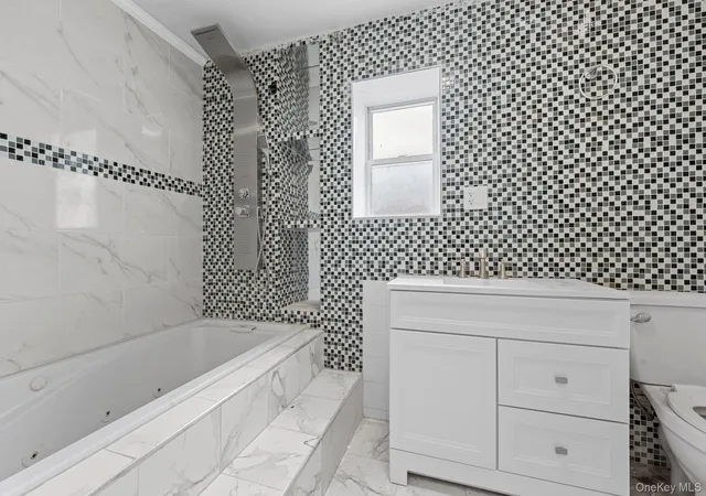 Listing Photo 5 - Condo for sale in building located at 21908 138th Rd, New York, NY 11413