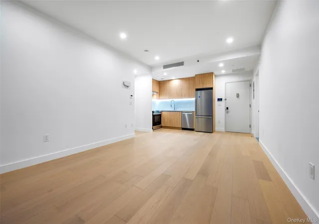 Photo 4 of Condo for sale at 150-02 Northern Blvd #3L, New York, NY 11354 | MLS# 1035652 | Listing updated on 2026-08-30