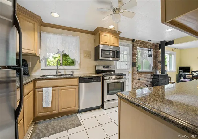Photo 3 of Sale Pending at 32 Carolina Dr, Clarkstown, NY 10956 | MLS# 1035674 | Listing updated on 2026-10-03