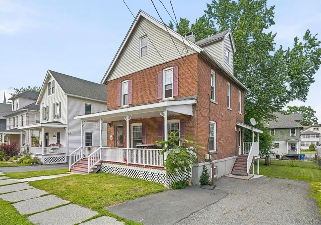 Photo 2 of Single family home for sale at 21 Harrison St, Middletown, NY 10940 | MLS# 1035684 | Listing updated on 2026-09-12