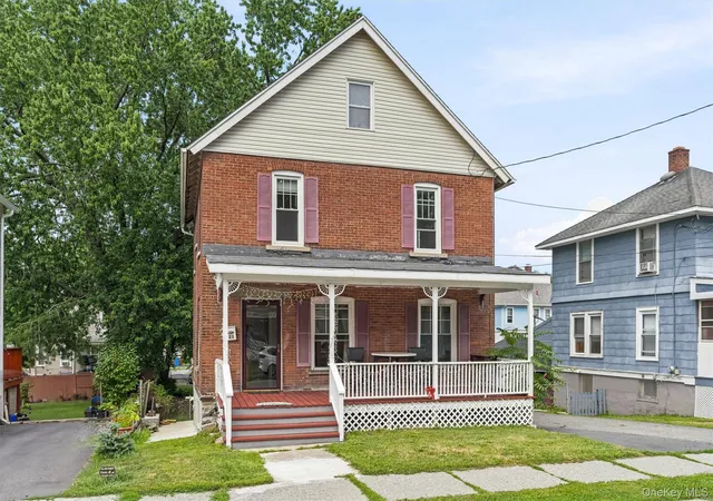 Photo 3 of Single family home for sale at 21 Harrison St, Middletown, NY 10940 | MLS# 1035684 | Listing updated on 2026-09-12