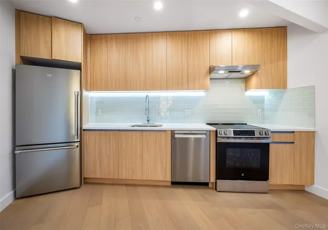 Photo 4 of Condo for sale at 150-02 Northern Blvd #6A, New York, NY 11354 | MLS# 1035688 | Listing updated on 2026-08-30
