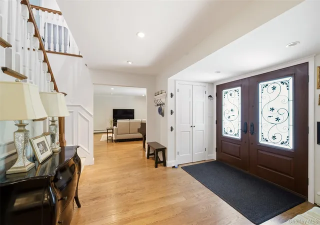 Photo 3 of Sale Pending at 8 Clayton Dr, Huntington, NY 11746 | MLS# 1035693 | Listing updated on 2026-08-25