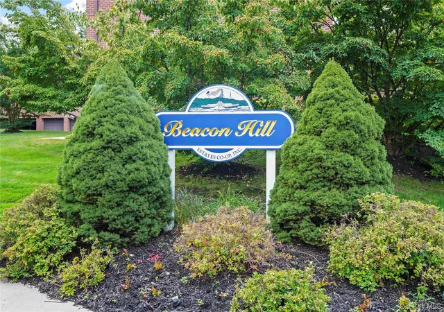 Photo 1 of Sale Pending at 113 Beacon Hl Dr #E25, Greenburgh, NY 10522 | MLS# 1035694 | Listing updated on 2026-08-20
