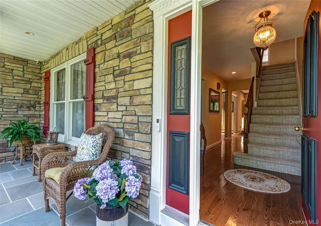 Photo 4 of Sale Pending at 14 Breeze Hl Rd, Huntington, NY 11768 | MLS# 1035695 | Listing updated on 2026-09-03