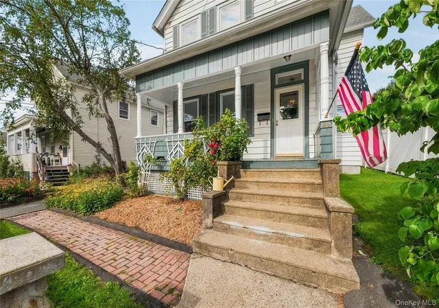 Photo 3 of Sale Pending at 33 Church St, Highlands, NY 10928 | MLS# 1035704 | Listing updated on 2026-08-31