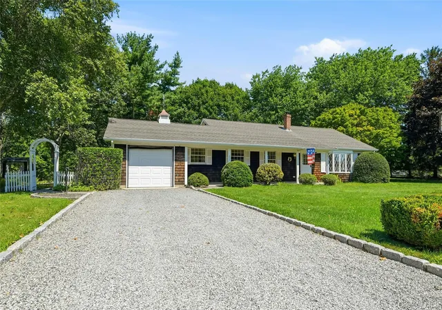 Photo 2 of Single family home for sale at 395 Uhl Ln, Southold, NY 11957 | MLS# 1035706 | Listing updated on 2026-08-15