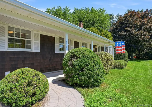 Photo 3 of Single family home for sale at 395 Uhl Ln, Southold, NY 11957 | MLS# 1035706 | Listing updated on 2026-08-15