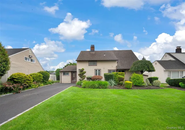 Photo 1 of Single family home for sale at 77 Pilgrim Ln, Hempstead, NY 11590 | MLS# 1035714 | Listing updated on 2026-08-30