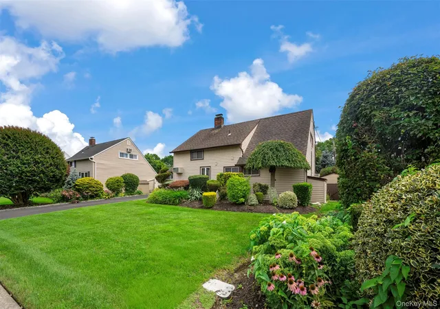 Photo 2 of Single family home for sale at 77 Pilgrim Ln, Hempstead, NY 11590 | MLS# 1035714 | Listing updated on 2026-08-30