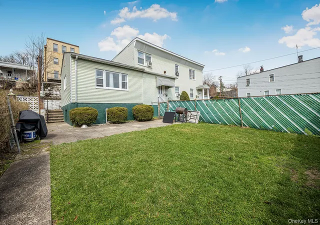 Photo 3 of Sale Pending at 125 Aka 127 Woodland Ave, Yonkers, NY 10703 | MLS# 1035725 | Listing updated on 2026-09-27