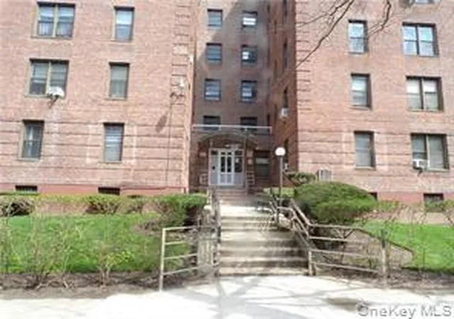 Condo for sale at 2615 Homecrest Ave #1B, New York, NY 11235 | MLS# 1035738