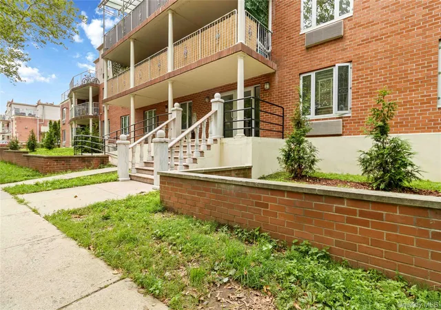 Photo 3 of Sale Pending at 6434 Grand Central Pkwy #1E, New York, NY 11375 | MLS# 1035739 | Listing updated on 2026-09-03