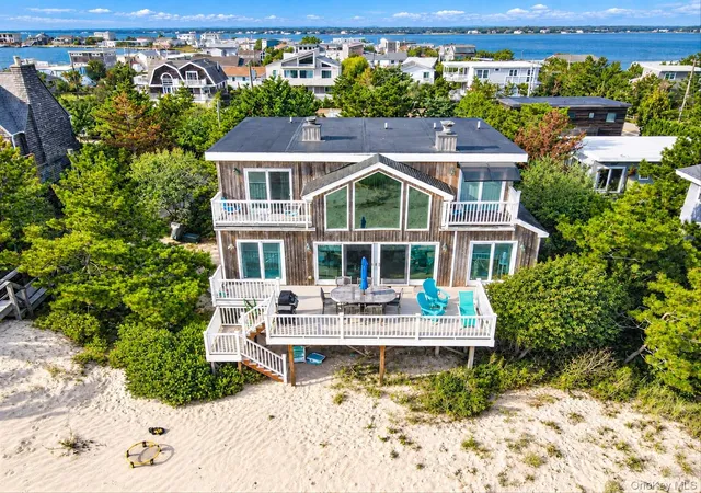 Photo 1 of Single family home for sale at 431 Dune Rd, Westhampton Beach, NY 11978 | MLS# 1035758 | Listing updated on 2026-10-08