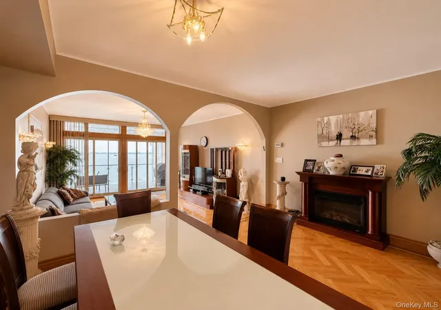Photo 4 of Single family home for sale at 822 Dean Ave, New York, NY 10465 | MLS# 1035762 | Listing updated on 2026-08-11