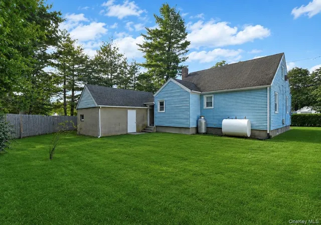 Photo 3 of Sale Pending at 133 Little Plains Rd, Huntington, NY 11743 | MLS# 1035772 | Listing updated on 2026-08-21