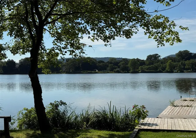 Photo 3 of Sale Pending at 60 Coachlight Sq #60, Cortlandt, NY 10548 | MLS# 1035784 | Listing updated on 2026-08-14