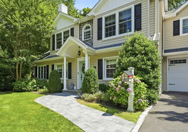 Photo 3 of Sale Pending at 53 Beechwood Dr, Oyster Bay, NY 11545 | MLS# 1035793 | Listing updated on 2026-08-25