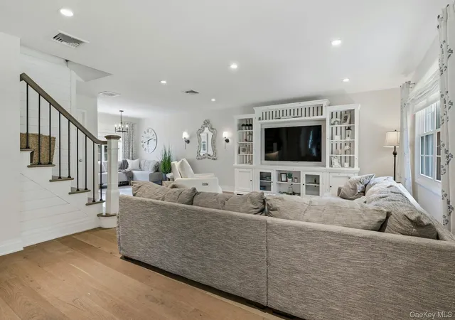 Photo 3 of Sale Pending at 53 Beechwood Dr, Oyster Bay, NY 11545 | MLS# 1035793 | Listing updated on 2026-08-25