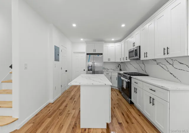 Photo 3 of Single family home for sale at 131 19 86th Road, New York, NY 11418 | MLS# 1035799 | Listing updated on 2026-09-03
