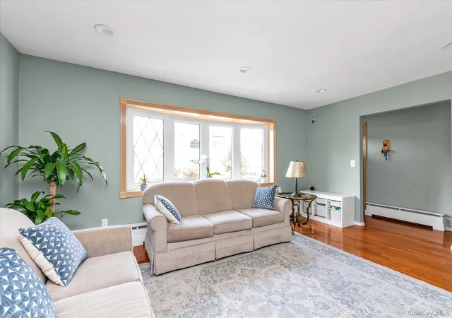 Photo 2 of Sale Pending at 13 Prospect St, Oyster Bay, NY 11801 | MLS# 1035803 | Listing updated on 2026-08-21