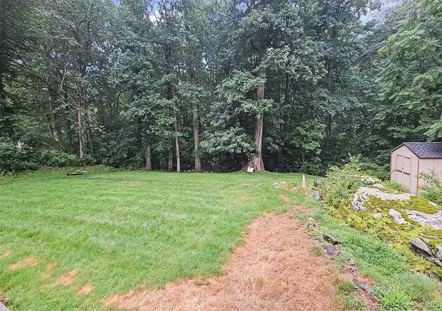 Photo 5 of Single family home for sale at 115 Park Ln, Harrison, NY 10604 | MLS# 1035805 | Listing updated on 2026-09-02