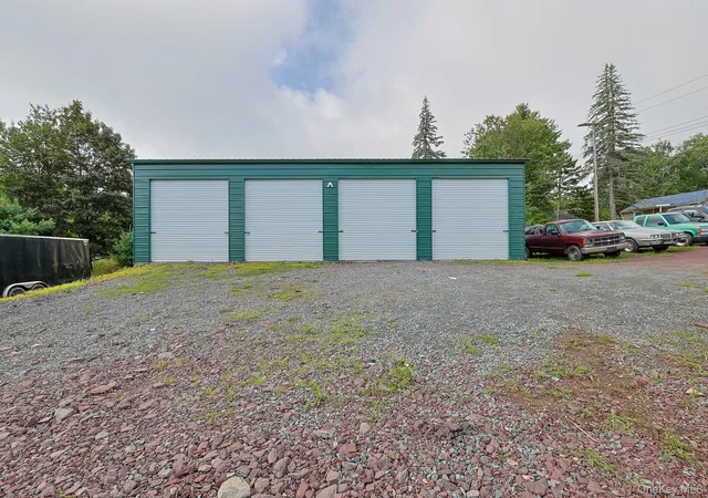 Photo 4 of Single family home for sale at 12 Gandy Ln, Thompson, NY 12701 | MLS# 1035811 | Listing updated on 2026-09-05