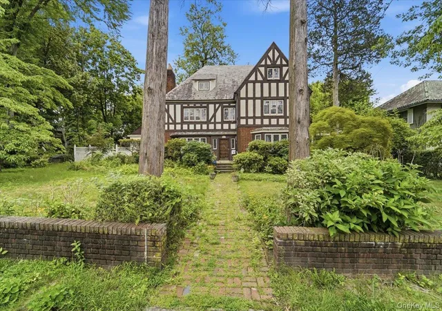 Photo 1 of Single family home for sale at 149 Esplanade, Mount Vernon, NY 10553 | MLS# 1035819 | Listing updated on 2026-08-07