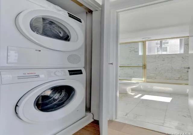 5th image of 220 E 65Th St #11C, New York, NY 10065 | MLS# 1035837