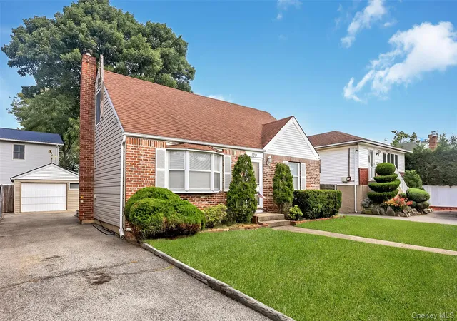 Photo 2 of Sale Pending at 109 Henrietta Ave, Hempstead, NY 11572 | MLS# 1035843 | Listing updated on 2026-08-22