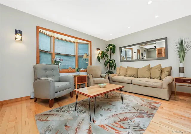 Photo 4 of Sale Pending at 109 Henrietta Ave, Hempstead, NY 11572 | MLS# 1035843 | Listing updated on 2026-08-22