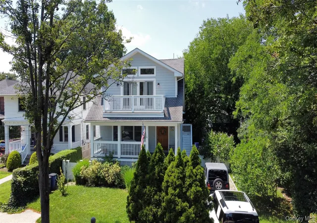 1st image of 675 King Ave, New York, NY 10464 | MLS# 1035845