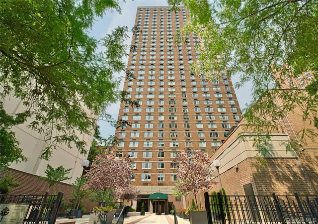 29th image of 345 E 93rd St #13G, New York, NY 10128 | MLS# 1035850
