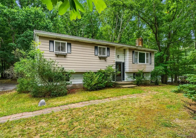 2nd image of 804 S Plank Rd, Wawayanda, NY 10973 | MLS# 1035881
