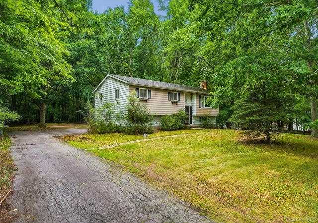 3rd image of 804 S Plank Rd, Wawayanda, NY 10973 | MLS# 1035881