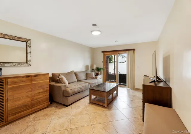 Photo 4 of Single family home for sale at 164-30 85th Street, New York, NY 11414 | MLS# 1035891 | Listing updated on 2026-08-28