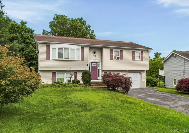 Photo 2 of Single family home for sale at 12 Veteran Cir, Monroe, NY 10950 | MLS# 1035897 | Listing updated on 2026-08-11