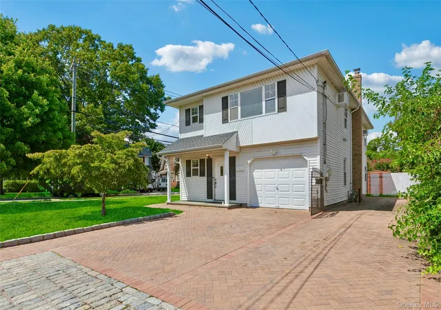Photo 3 of Single family home for sale at 2 Wilson St, Hempstead, NY 11518 | MLS# 1035906 | Listing updated on 2026-09-06