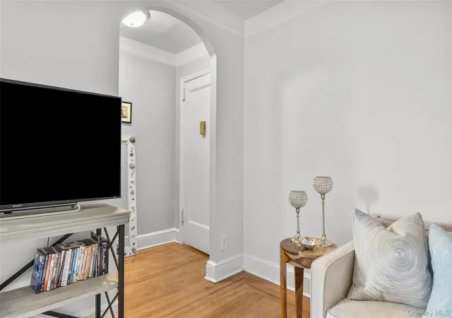 Photo 3 of Sale Pending at 30 Windsor Ter #5A, White Plains, NY 10601 | MLS# 1035910 | Listing updated on 2026-08-15