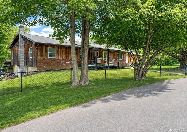 Photo 2 of Single family home for sale at 740 Wallkill Ave, Crawford, NY 12589 | MLS# 1035923 | Listing updated on 2026-09-06