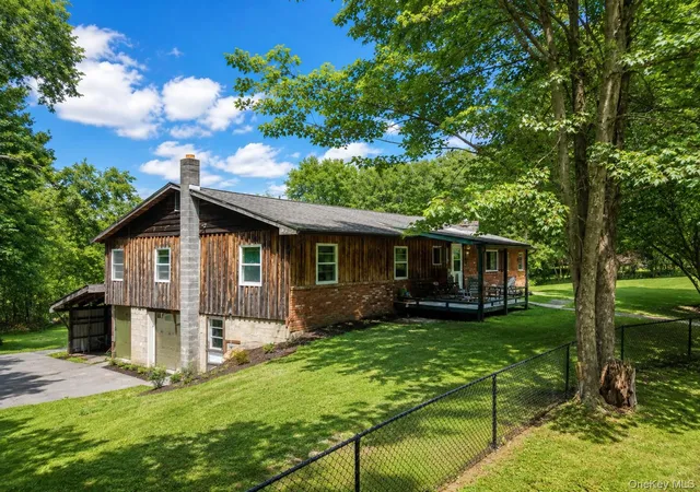 Photo 3 of Single family home for sale at 740 Wallkill Ave, Crawford, NY 12589 | MLS# 1035923 | Listing updated on 2026-09-06
